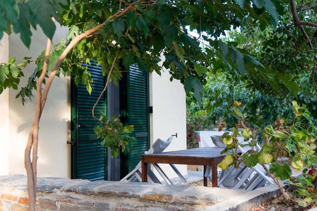 Holiday Rooms Apartment Otzias