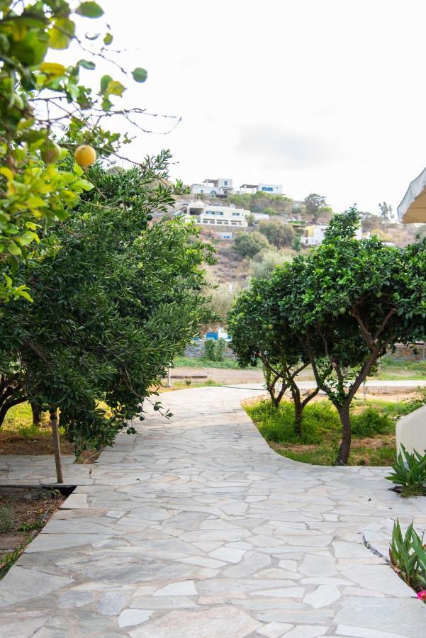 Holiday Rooms Apartment Otzias