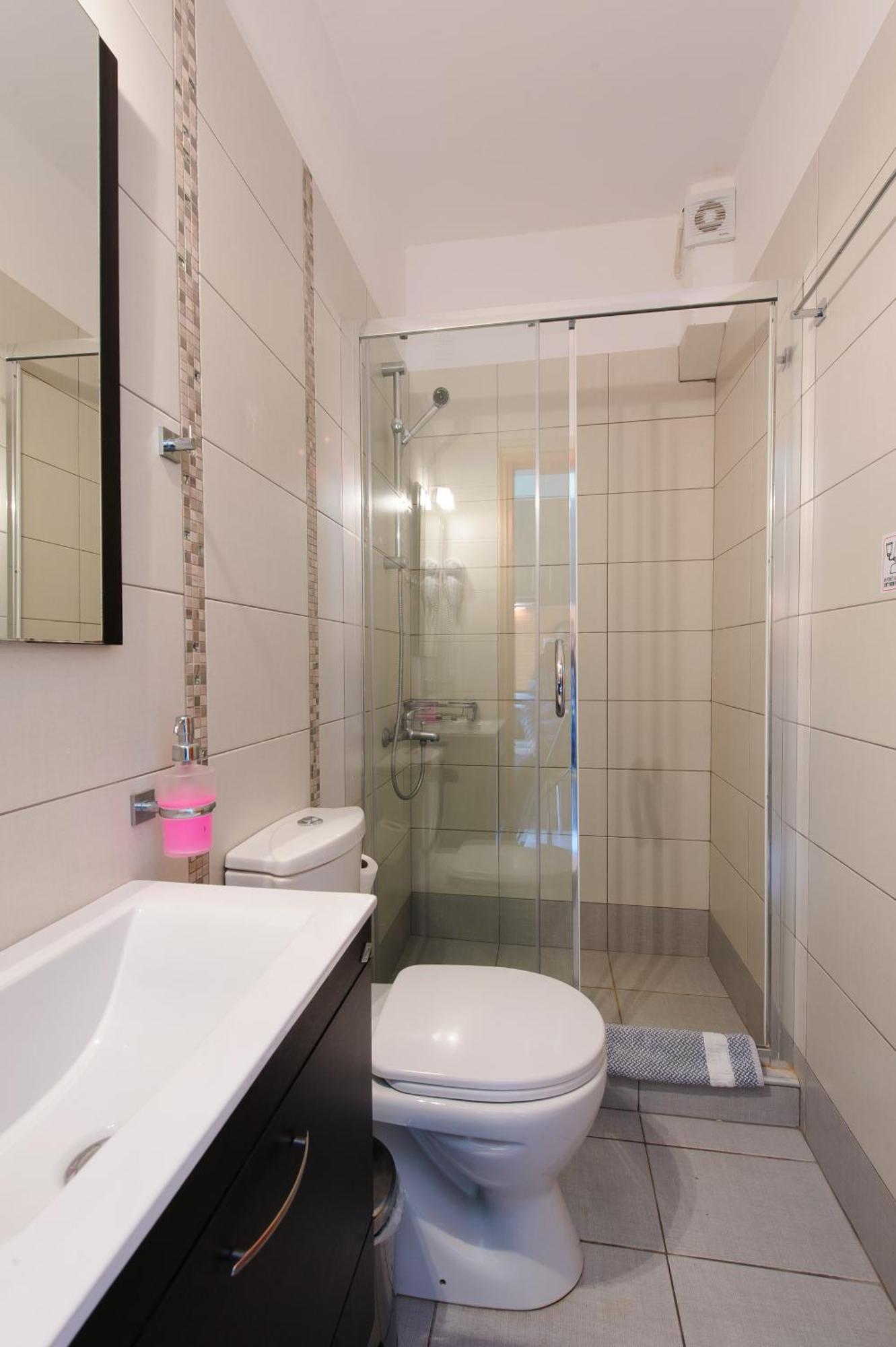 Holiday Rooms Otzias